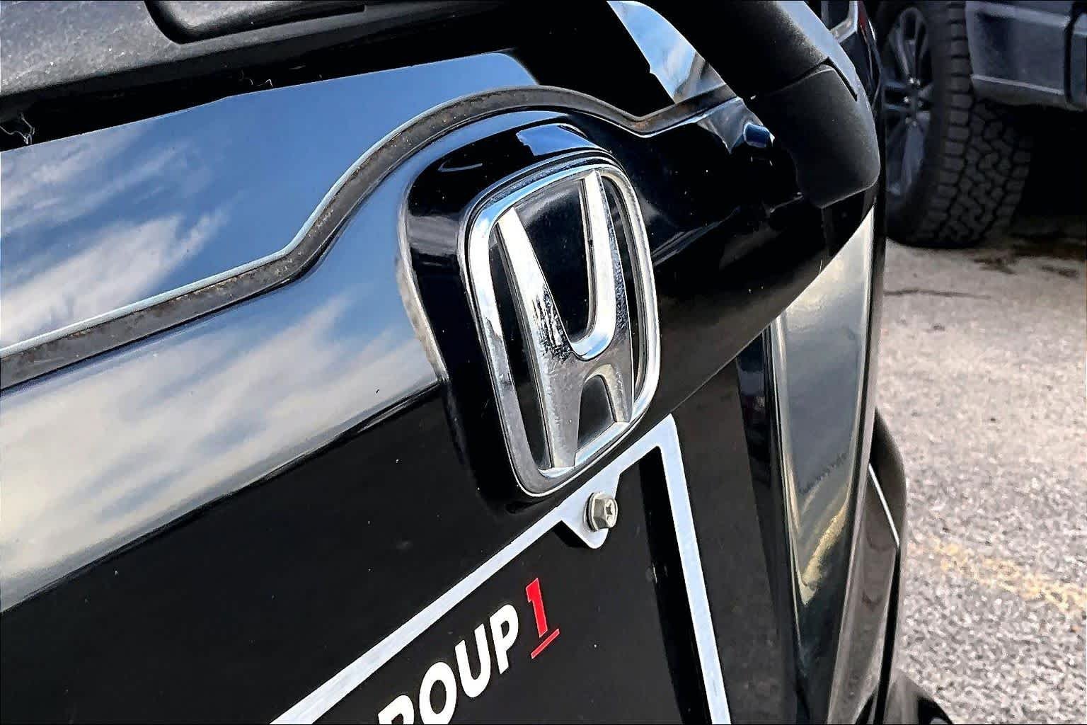 Used 2013 Crystal Black Pearl Honda Sport image 31