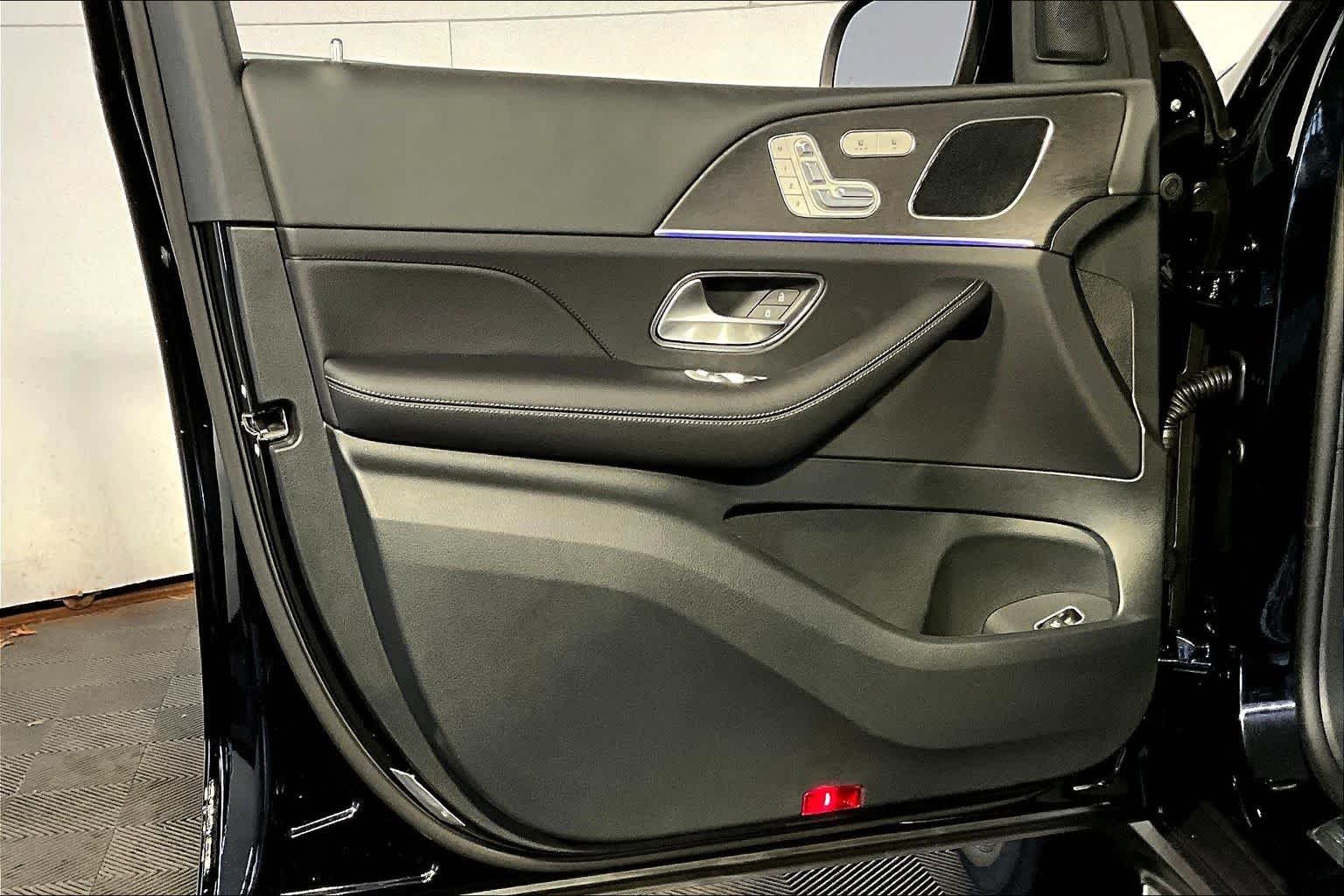 New 2026 Black Mercedes-Benz GLE 350 image 11