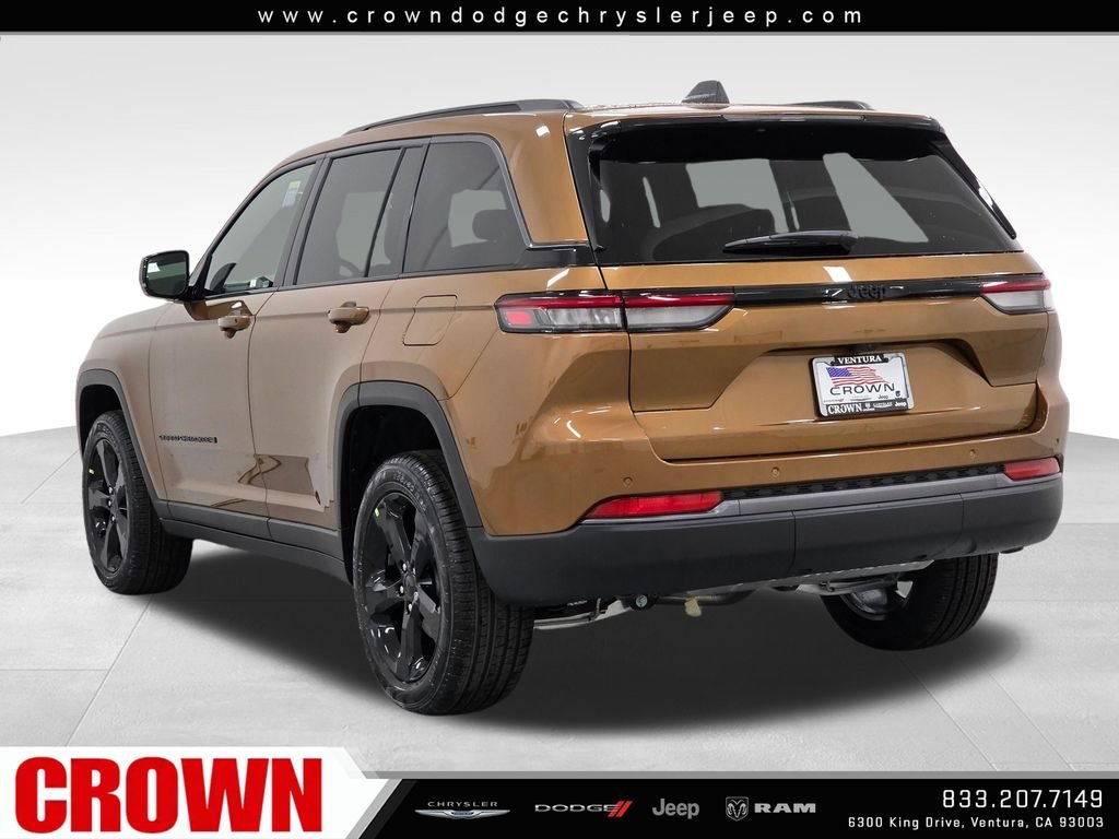 New 2026 Copper Shino Metallic Clear-Coat Exterior Paint Jeep Limited image 7