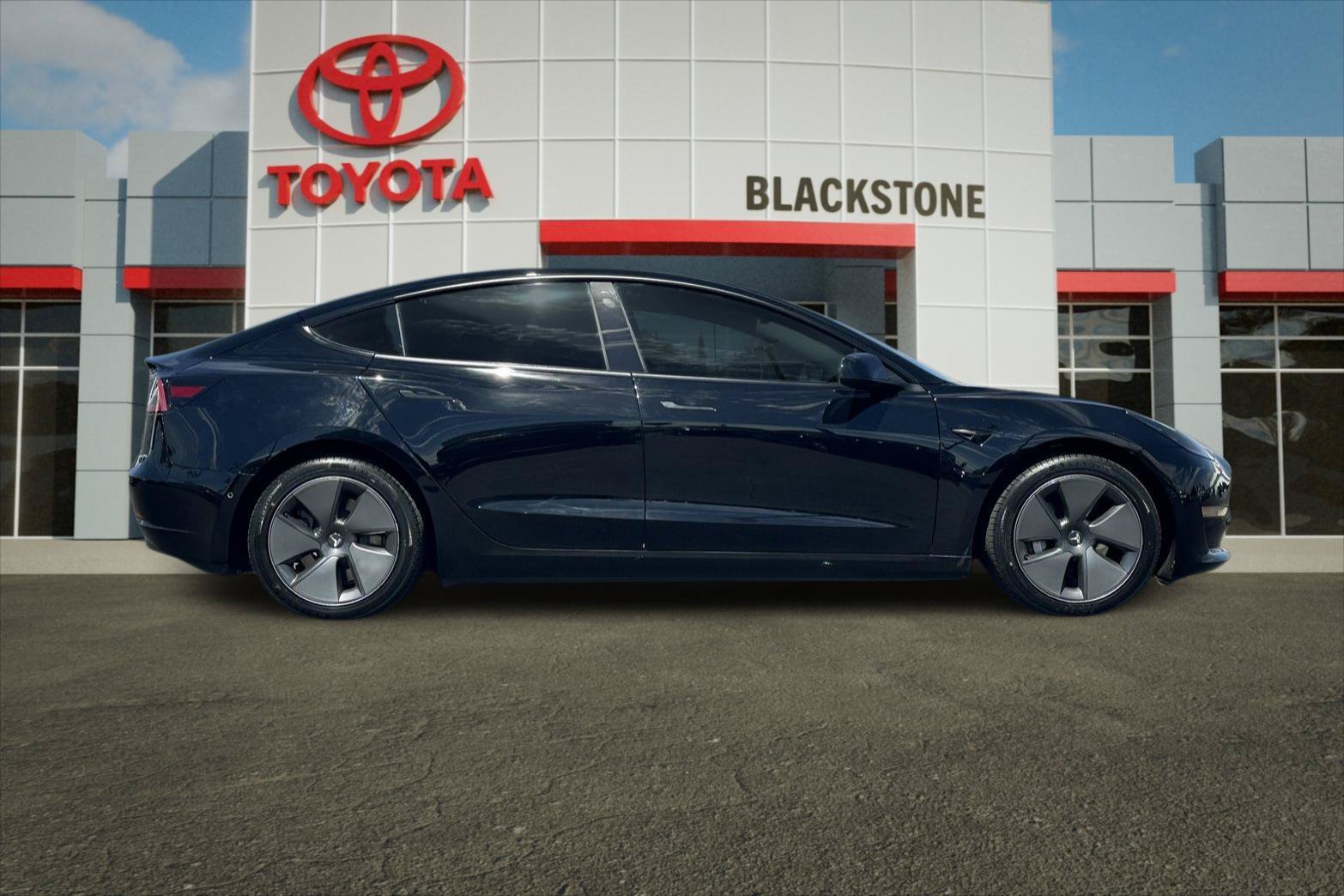 Used 2022 Tesla Model 3 Long Range with VIN 5YJ3E1EB6NF341071 for sale in Fresno, CA