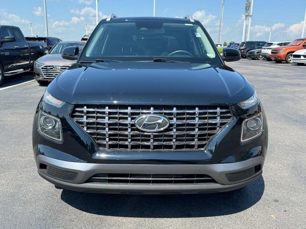 2025 Hyundai Venue SEL - Photo 9