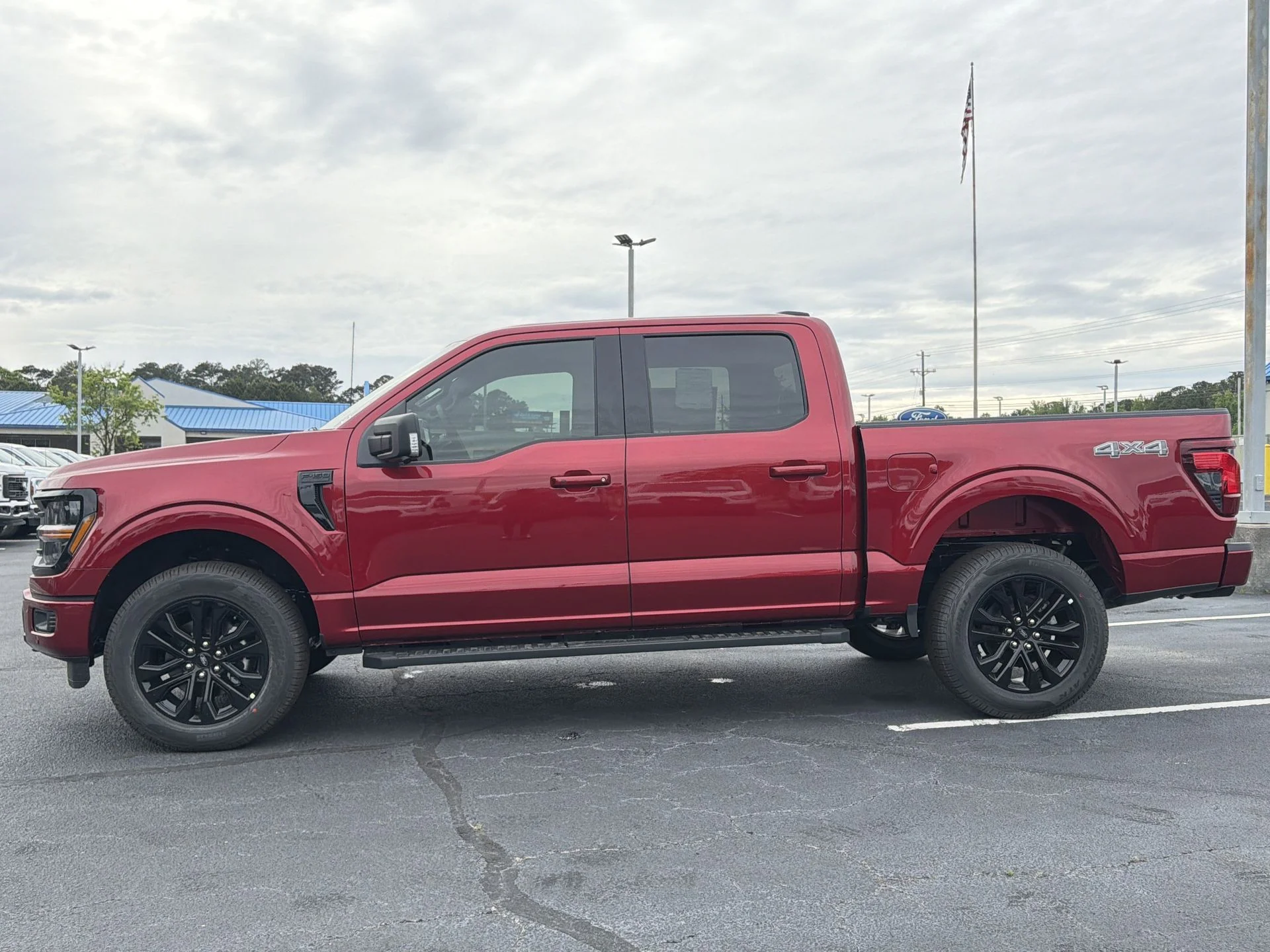 New 2026 Ruby Red Metallic Tinted Clearcoat Ford XLT image 29
