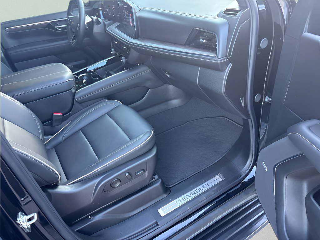 Used 2025 Black Chevrolet Premier image 45
