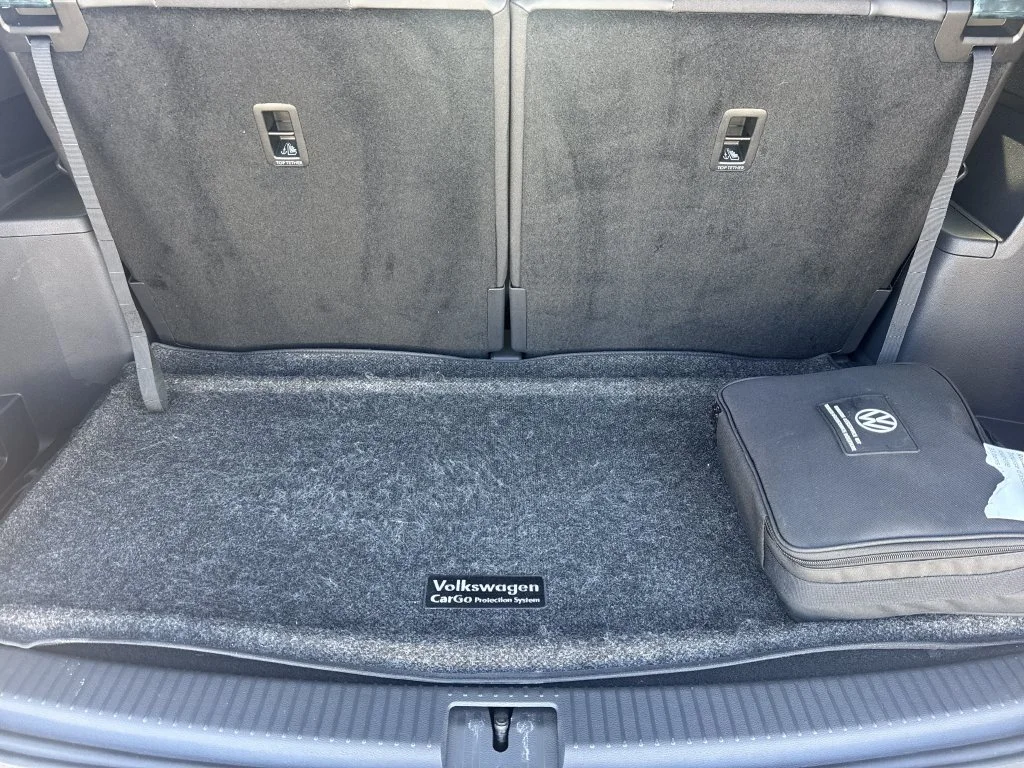 Used 2024  Volkswagen 2.0T Peak Edition SE w/Technology image 18