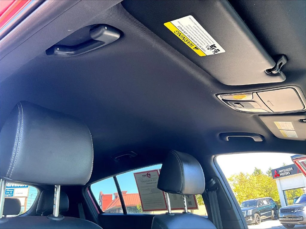 Used 2021 Red Kia S image 23