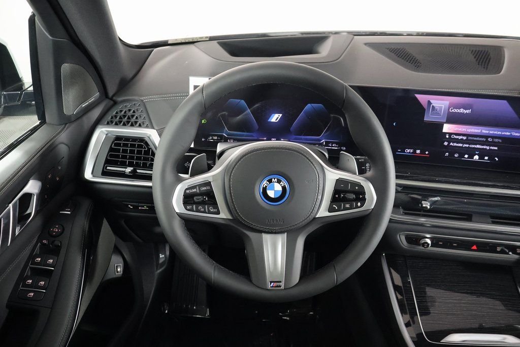New 2026 Mineral White Metallic BMW xDrive50e image 3