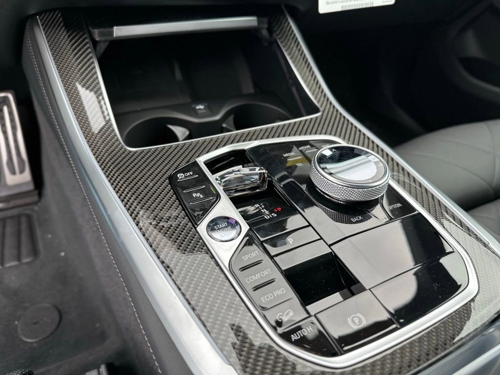 New 2026 Black Sapphire Metallic BMW M60i image 32