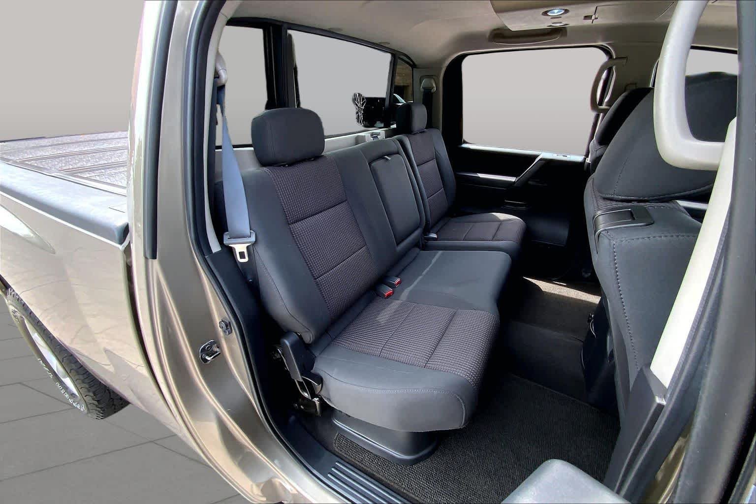 Used 2008 Desert Stone Metallic Nissan LE image 20