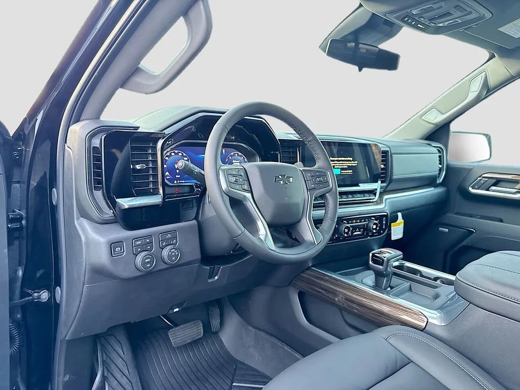 2026 Chevrolet Silverado 1500 LT Trail Boss - Photo 9