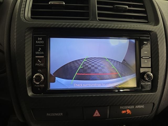 Used 2024  Mitsubishi 2.0 ES image 19