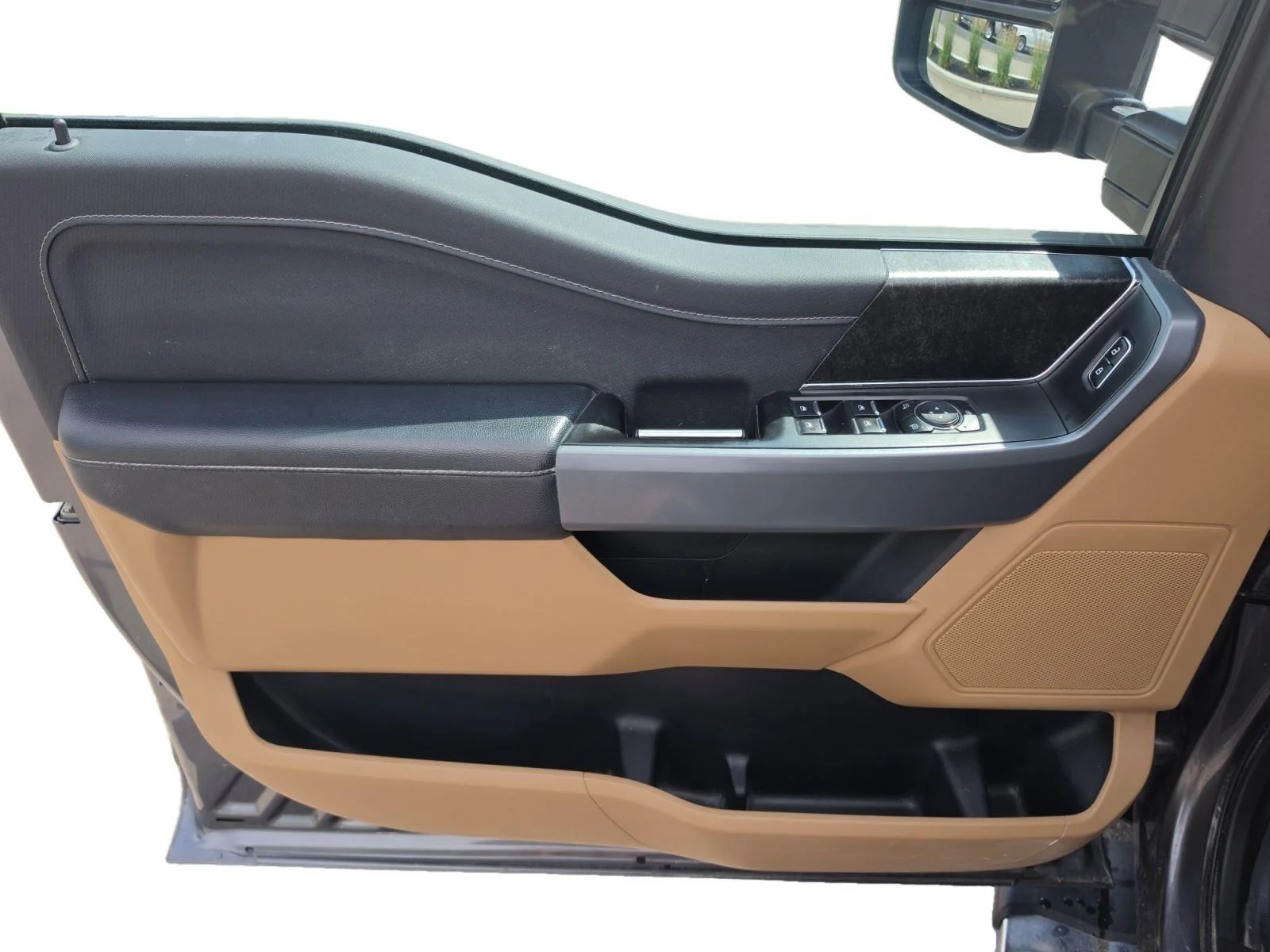 Used 2023 Carbonized Gray Ford XLT image 9