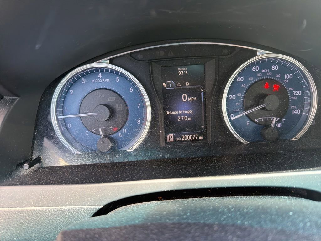 2016 Toyota Camry 2.5 Auto LE's photo