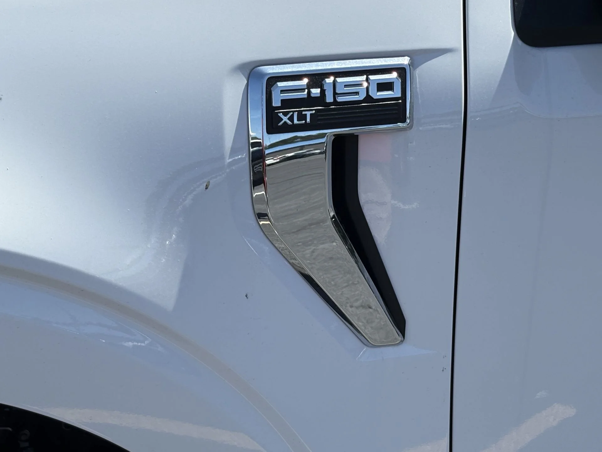 New 2026 Oxford White Ford XLT image 24