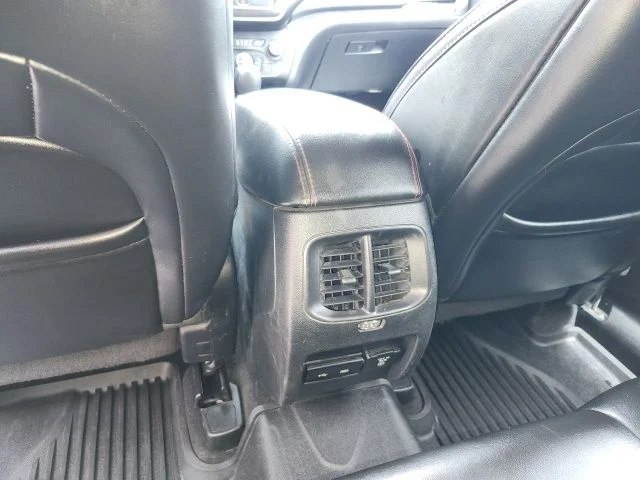 Used 2019 Crystal Metallic Jeep Trailhawk image 38
