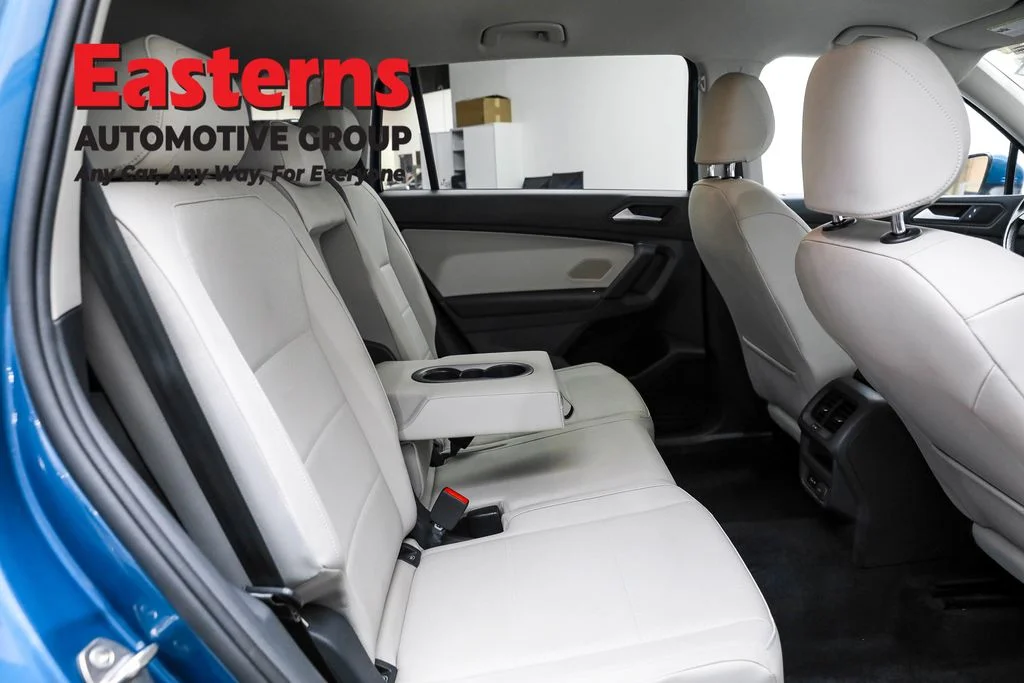 Used 2019 Blue Volkswagen 2.0T SE image 21