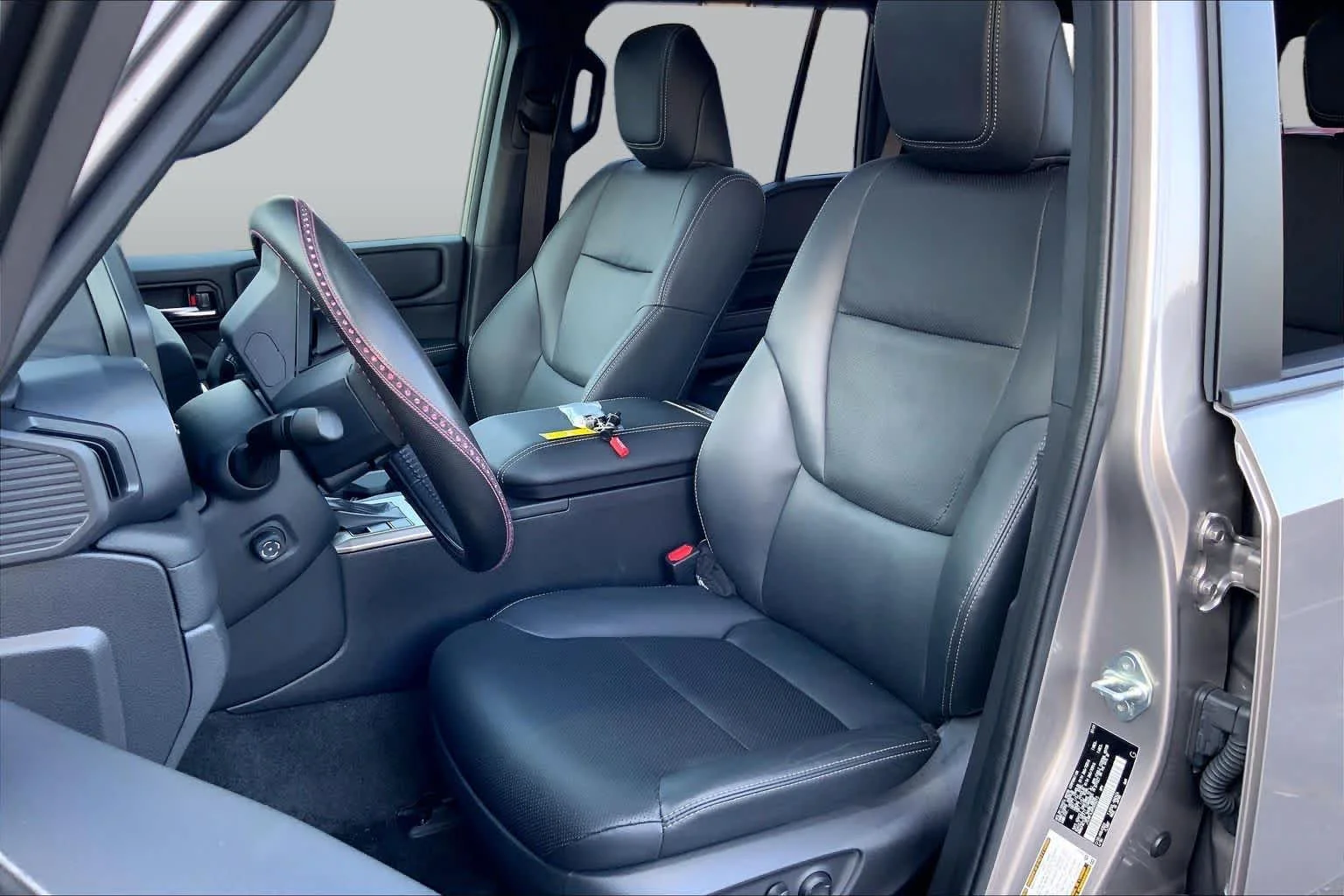 Used 2024 Meteor Shower Toyota  image 7