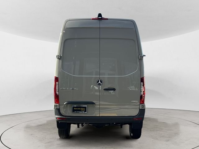 New 2026  Mercedes-Benz Cargo 144 WB image 4