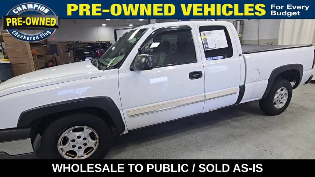 Used 2004 Summit White Chevrolet LS image 4