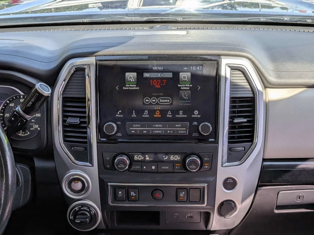 Used 2021 Blue Nissan SV image 15