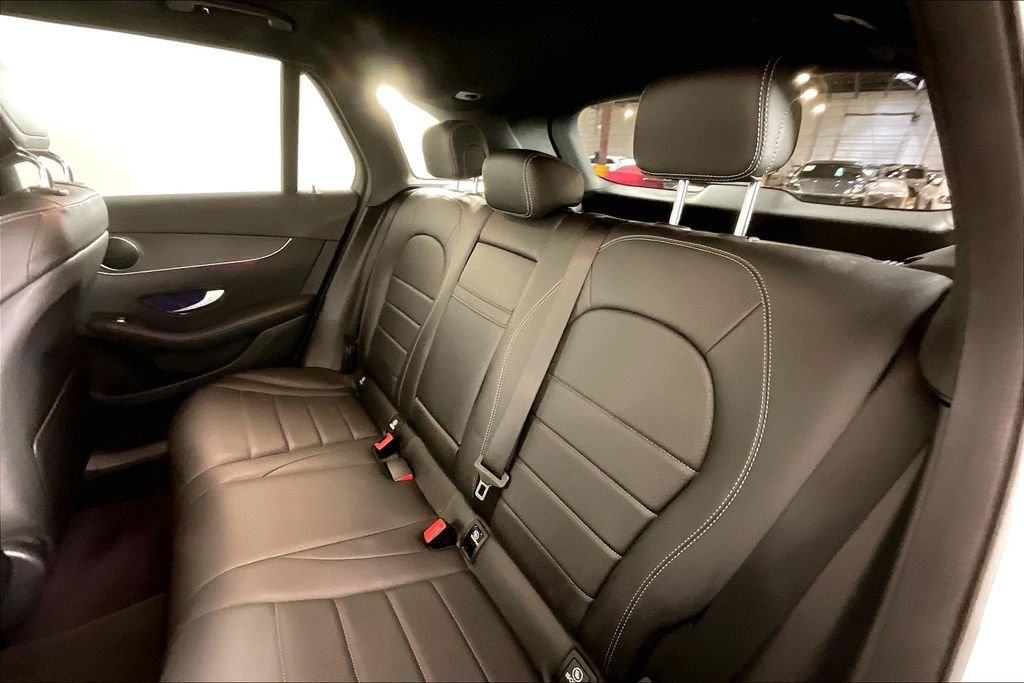 2021 Mercedes-Benz GLC GLC300 - Photo 18