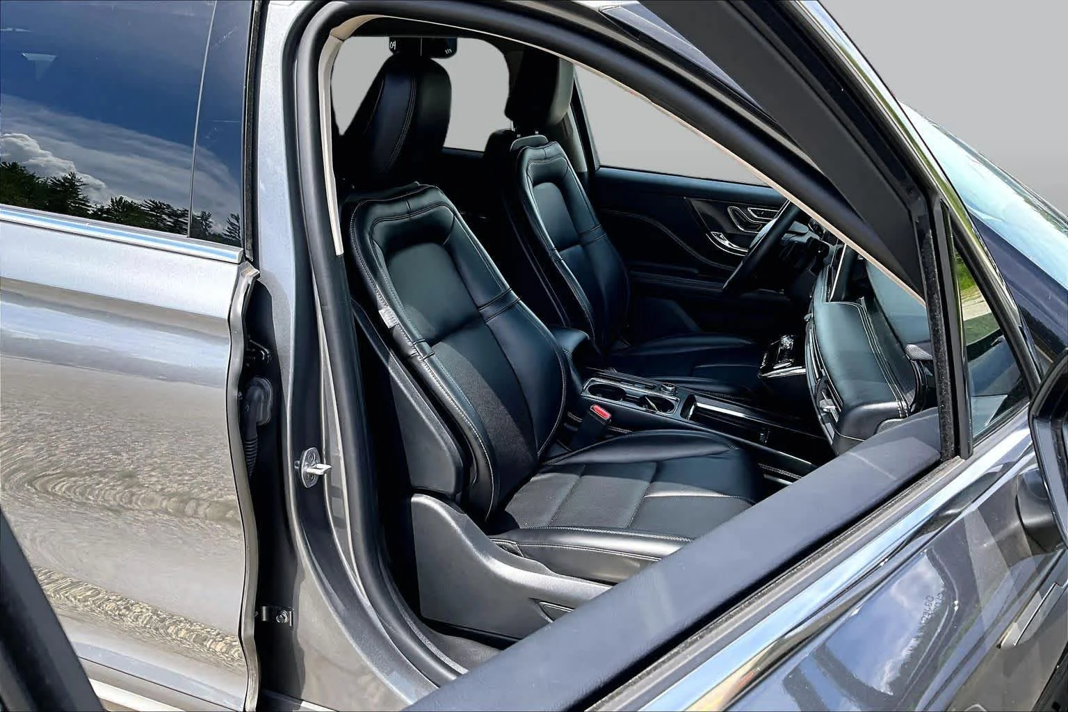 Used 2023 Asher Gray Clearcoat Metallic Lincoln Standard image 8