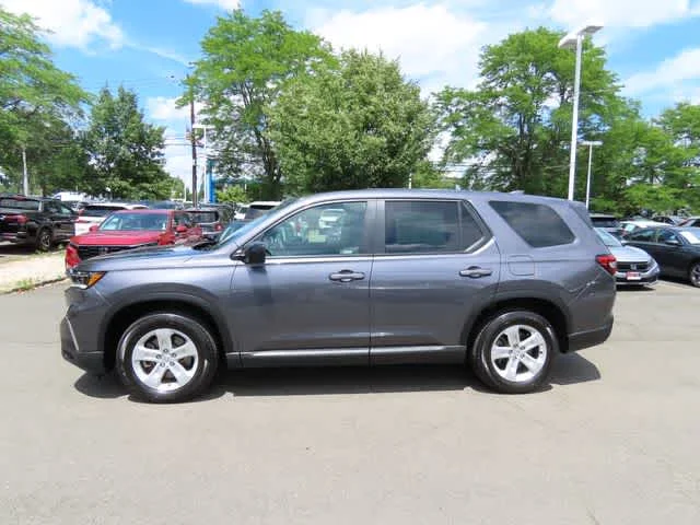 Certified Used 2023 Modern Steel Metallic Honda LX image 3