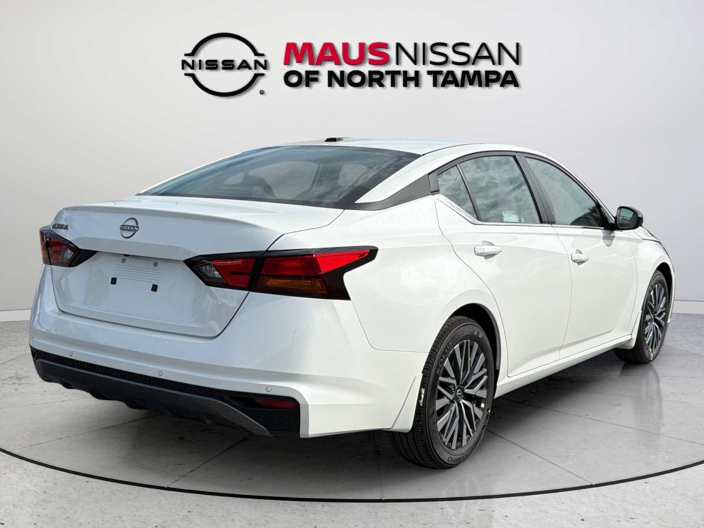 New 2026 White Nissan 2.5 SV image 10