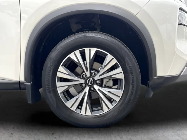 Used 2023 White Nissan SV image 24