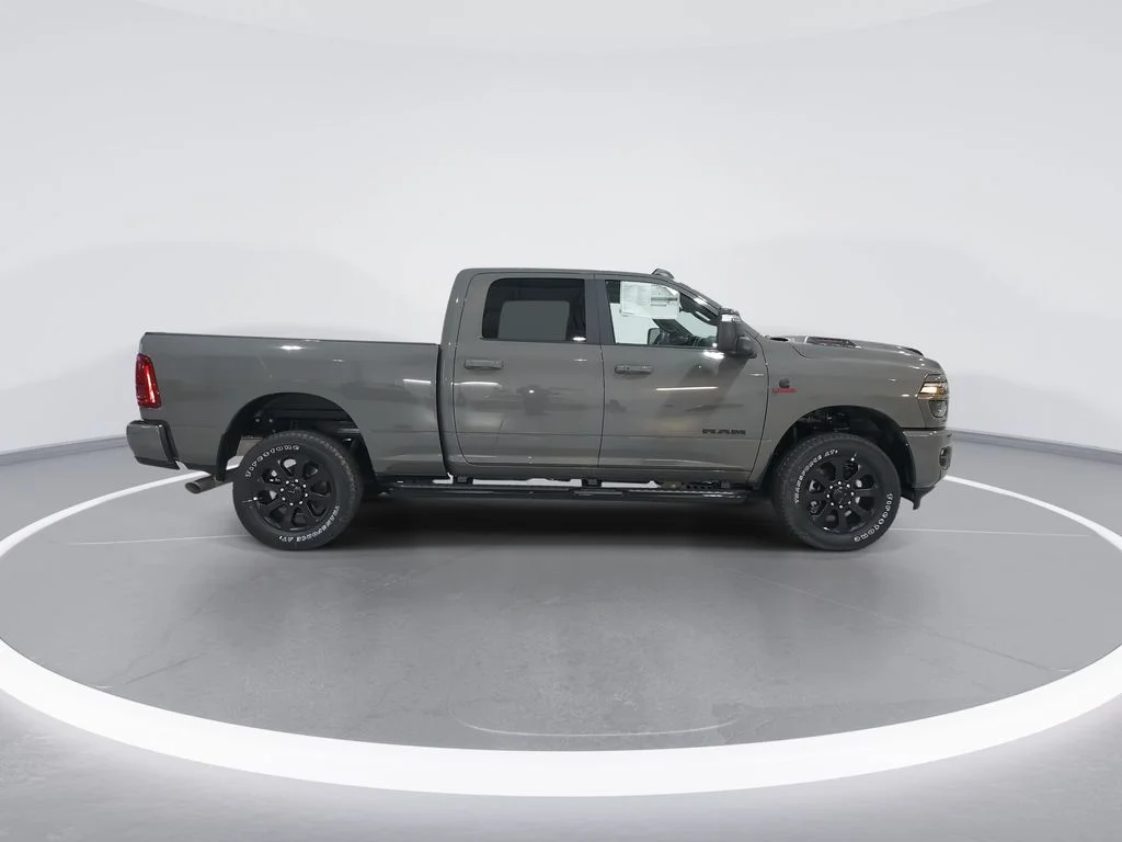 2026 RAM 2500 Laramie - Photo 9