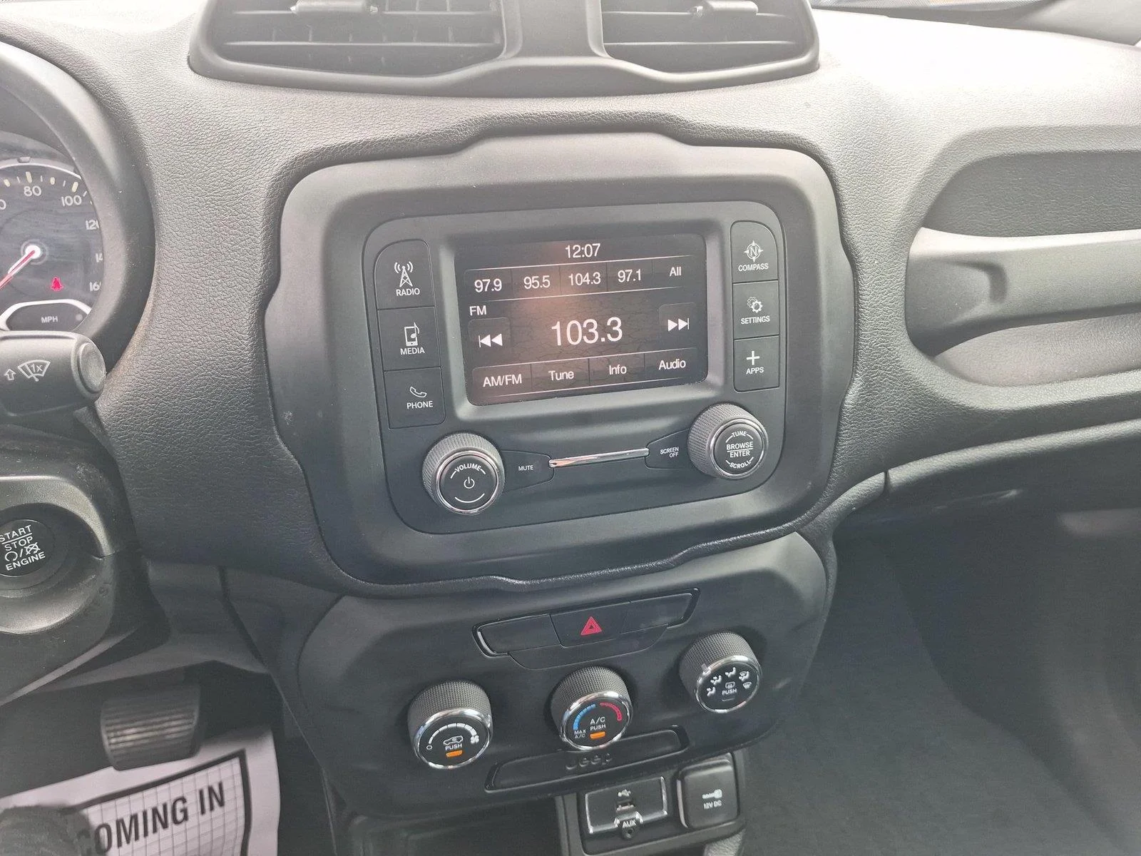 Used 2018 Glacier Metallic Jeep Sport image 23