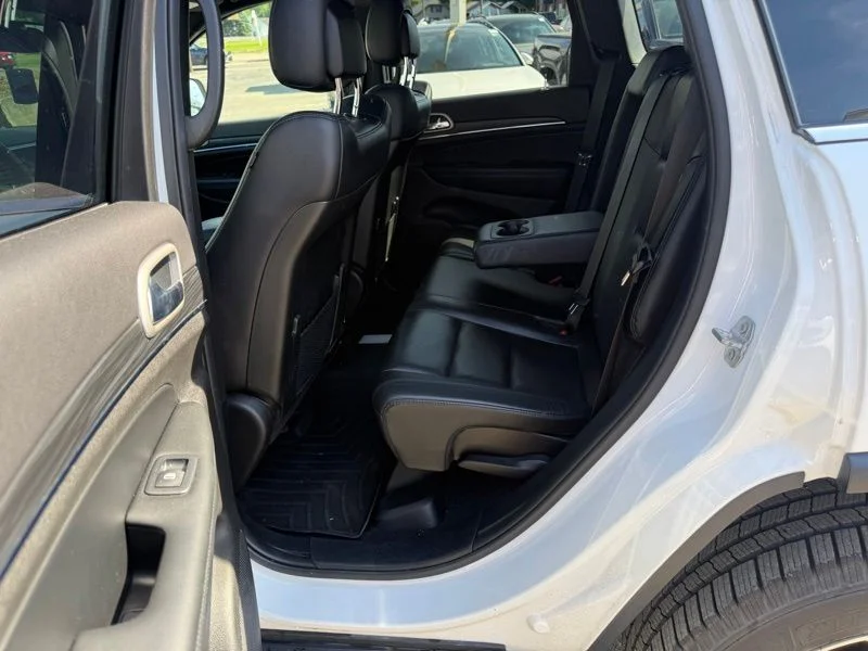 Used 2020 White Jeep Limited image 13