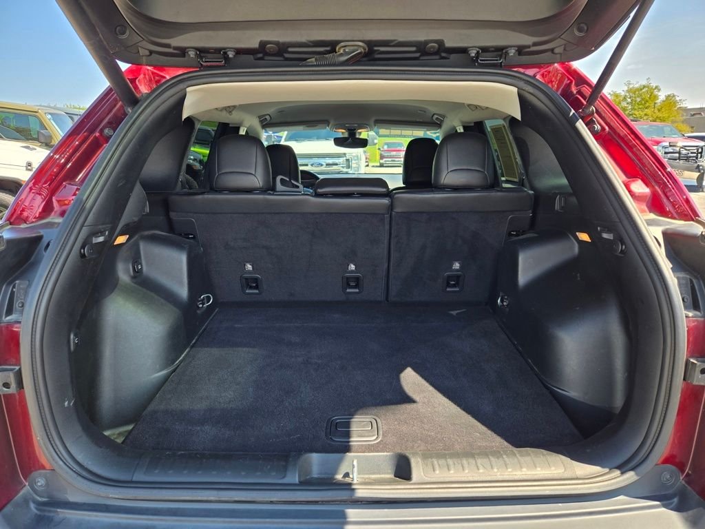 Used 2019 Red Jeep Limited image 29