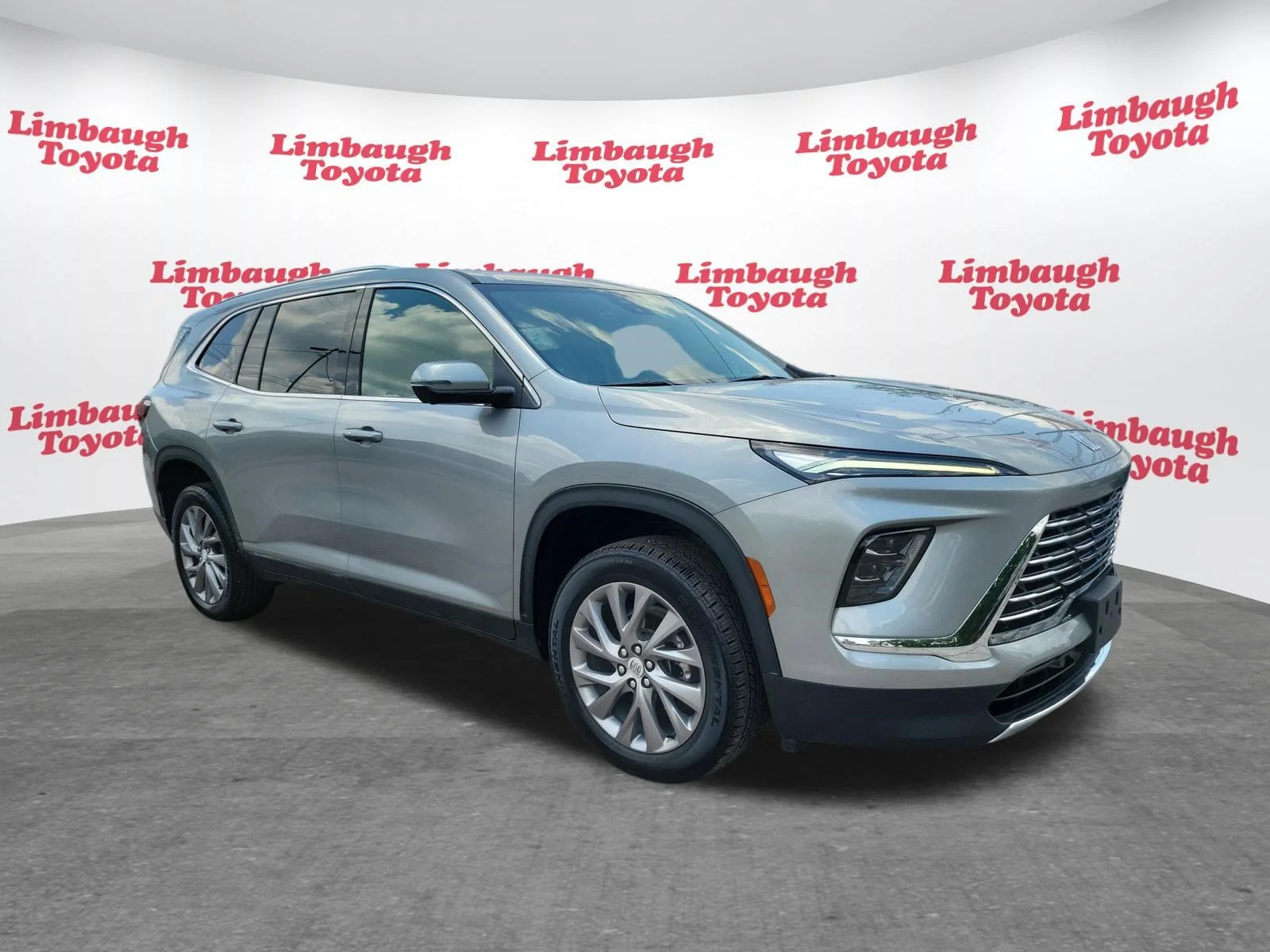 Used 2025 Moonstone Gray Metallic Buick Preferred image 18