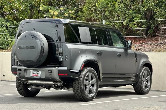 New 2026 Carpathian Grey Land Rover V8 image 5