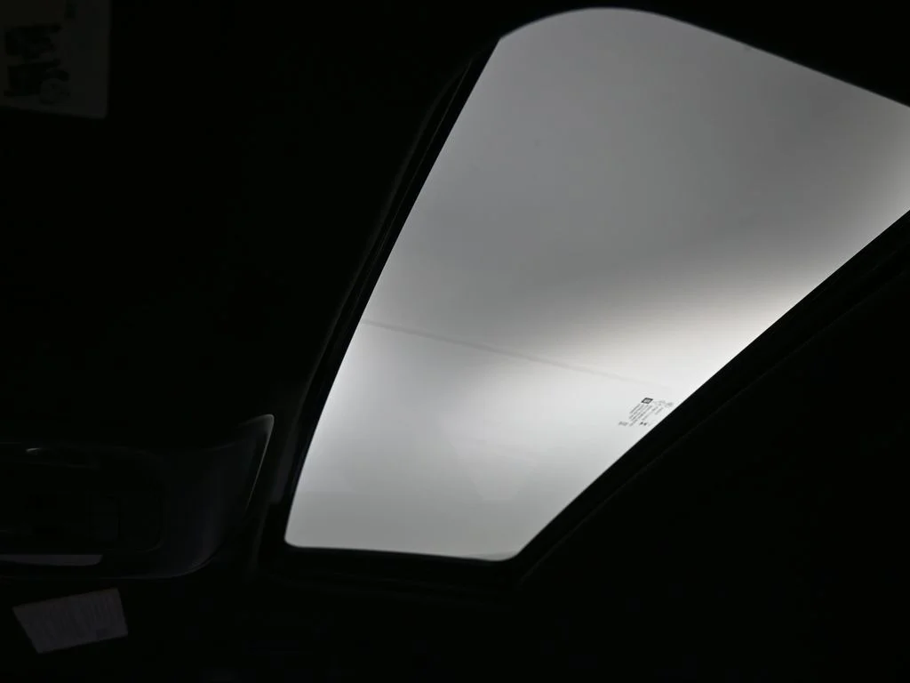 Used 2025 Drift Metallic Cadillac V-Series image 28