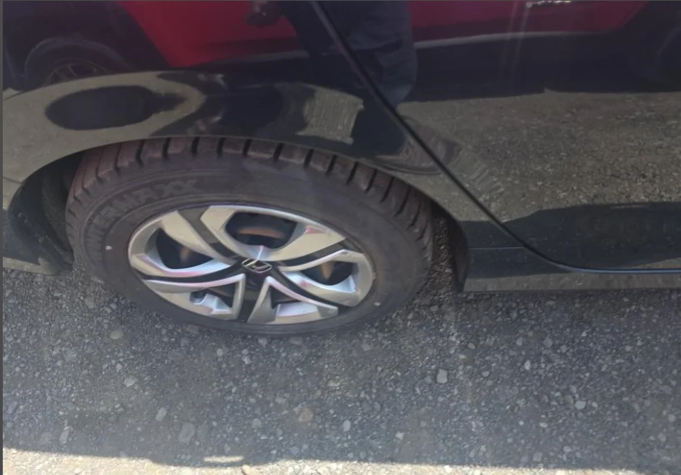 Used 2018 Blue Honda LX image 8