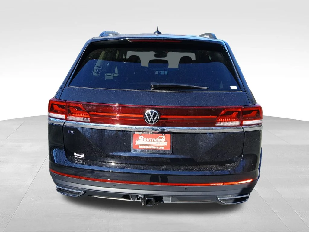 New 2026 Black Volkswagen 2.0T SE w/Technology image 4
