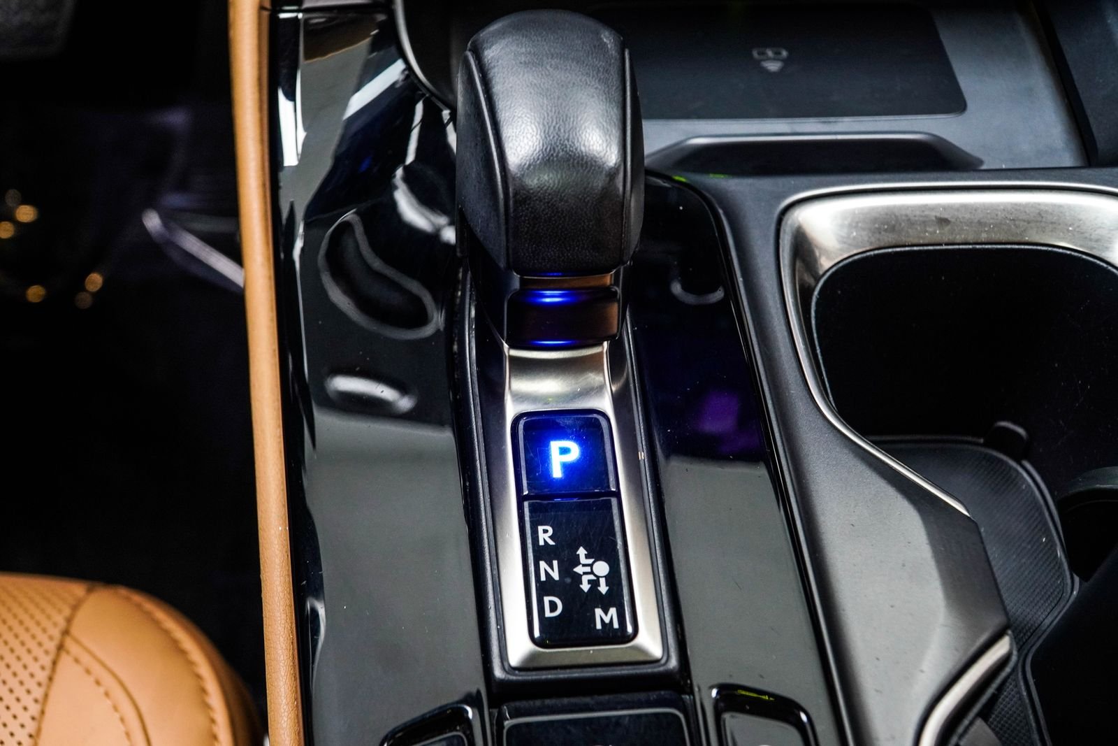 Used 2023 White Lexus 350 Premium image 22