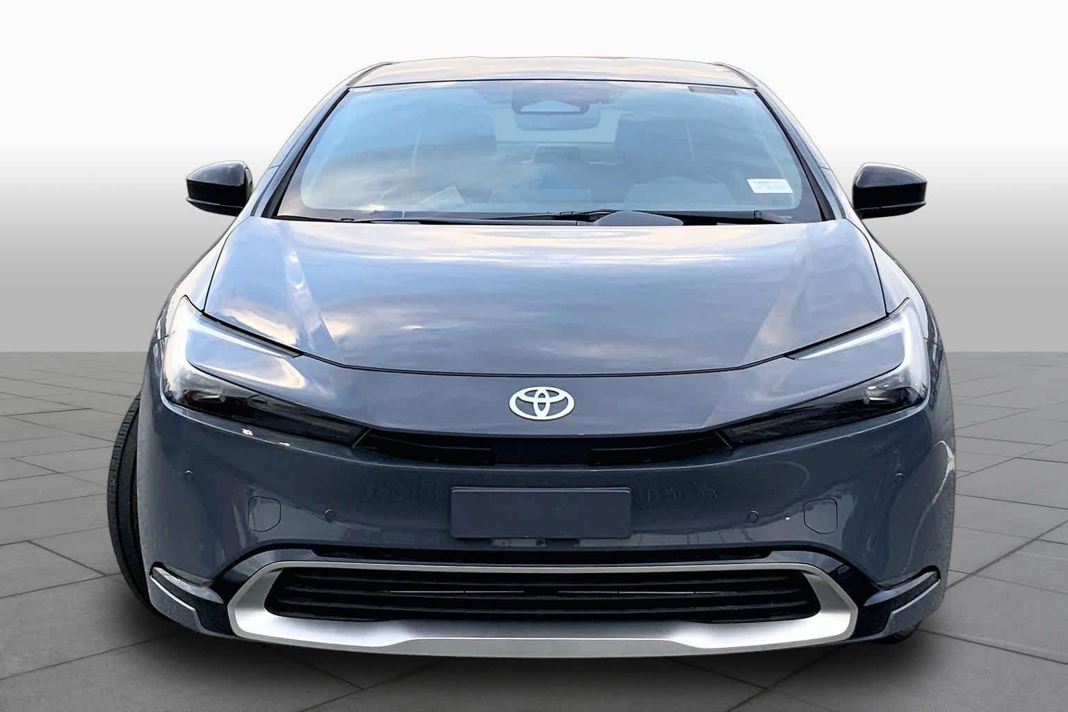 Used 2026 Guardian Gray Toyota XSE image 8