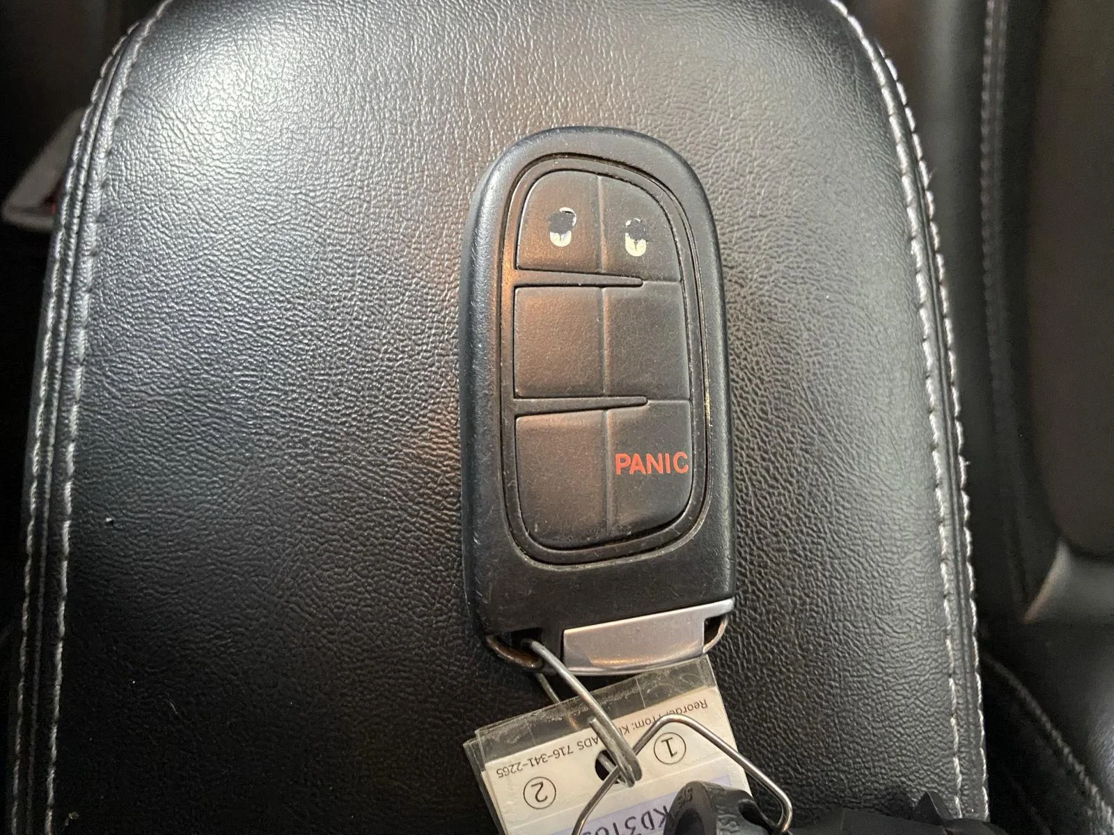Used 2019 Granite Crystal Metallic Clearcoat Jeep Latitude Plus image 17