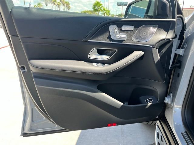 2026 Mercedes-Benz GLS Base - Photo 45