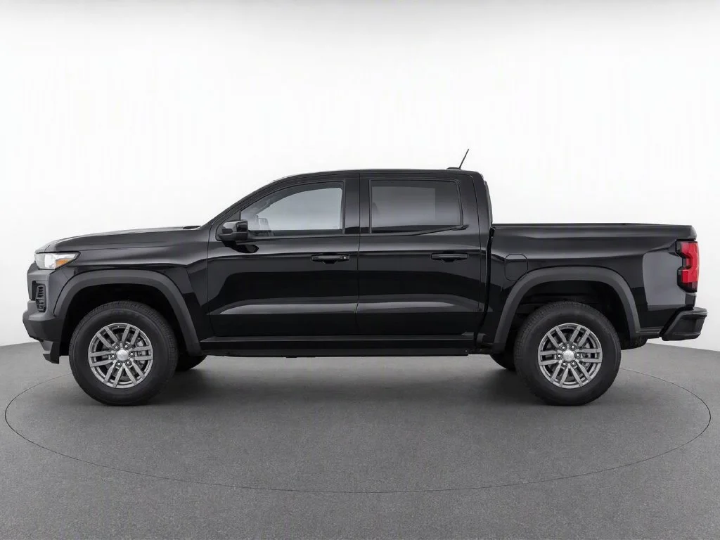 Used 2025 Black Chevrolet LT image 7