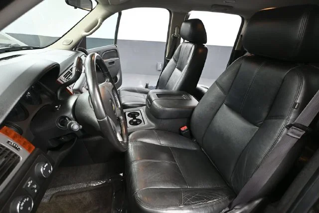 Used 2013 Gray Chevrolet LT image 18