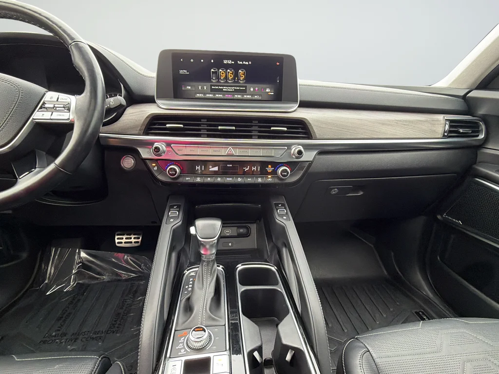 Used 2022 White Kia SX image 20