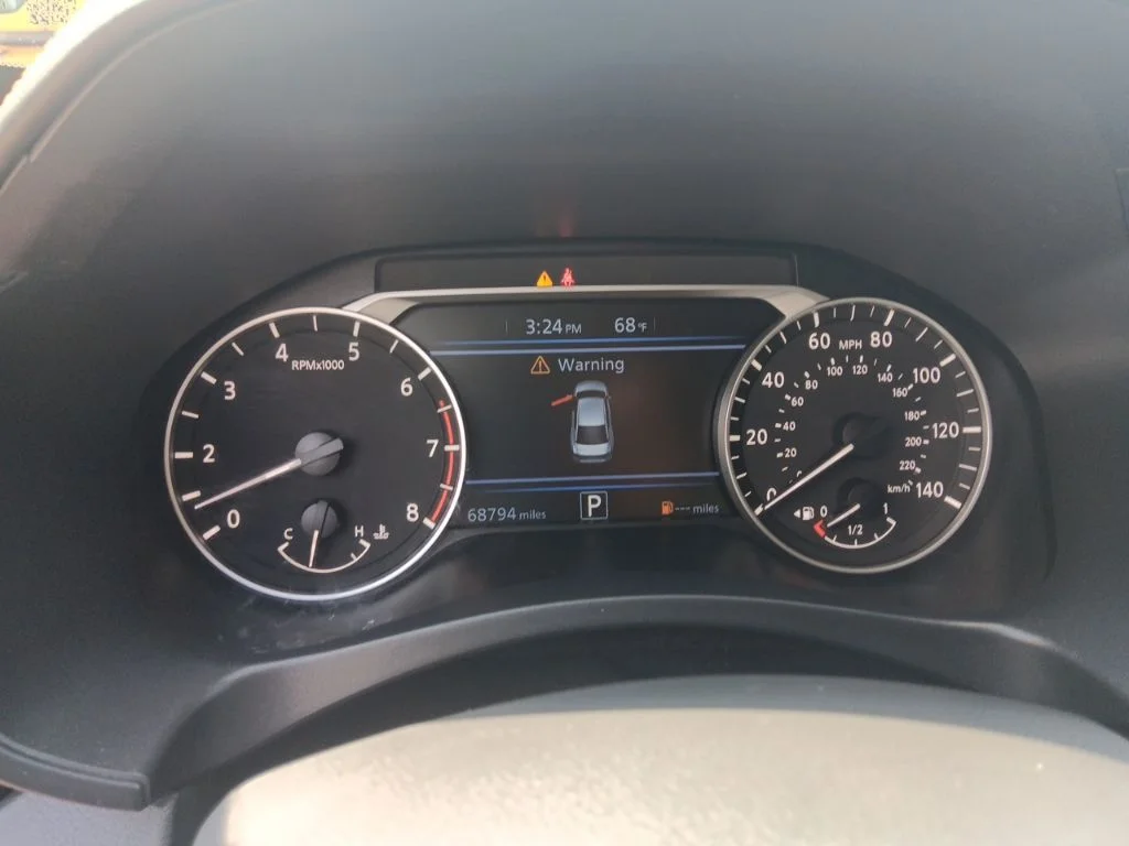 Used 2022 Pearl White Tricoat Nissan 2.5 SR image 16