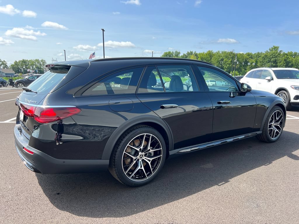 New 2026 Obsidian Black Metallic Mercedes-Benz E 450 image 44