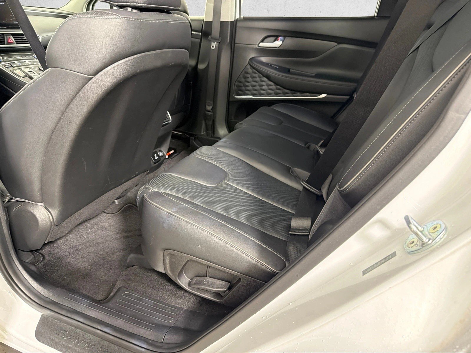 Used 2022 Quartz White Hyundai Limited image 23