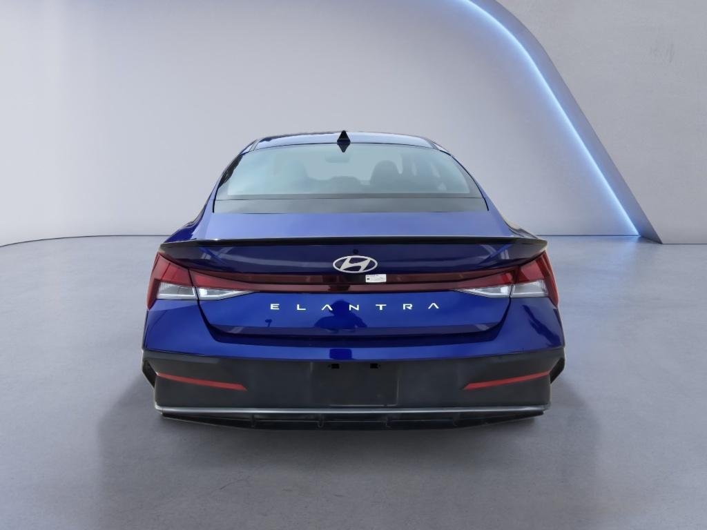 Used 2025 Intense Blue Hyundai SEL Sport image 4