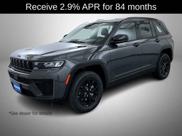 2026 Jeep Grand Cherokee Laredo Altitude
