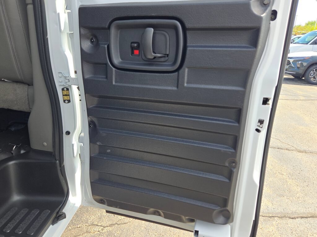 2026 Chevrolet Express Cargo Work Van - Photo 11